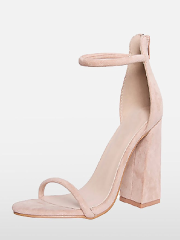 Босоножки на высоком каблуке с пряжкой